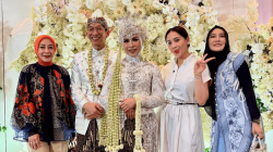 Nagita Slavina Kenakan Dress Seharga Mobil Bekas di Acara 30 Tahun Pernikahan Melly Goeslaw