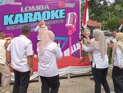 Meriahkan HUT ke-80 RI, Aparatur Kecamatan Jatiasih Adu Tarik Suara