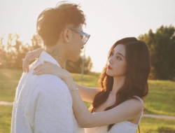 Tao Eks EXO Siap Nikahi Xu Yiyang Oktober Mendatang, Ada Kursi Khusus untuk Penggemar