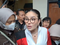 Tok! Nikita Mirzani Divonis 4 Tahun Penjara dan Denda Rp 1 Miliar Atas Kasus Pemerasan
