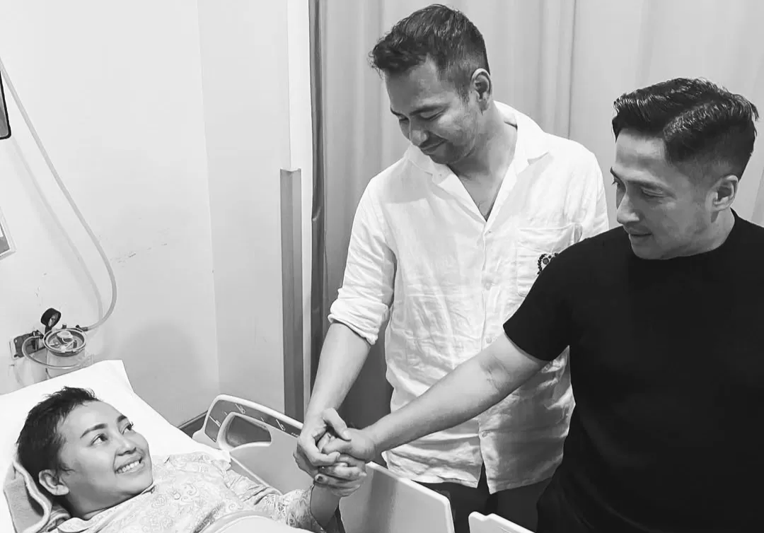 Di Balik Tawa, Mpok Alpa Sembunyikan Derita Panjang Melawan Kanker Payudara