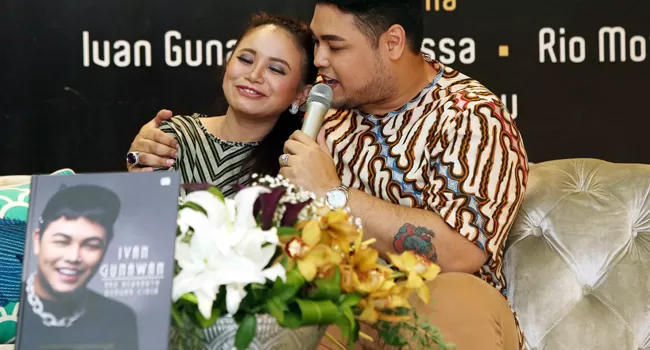 Rossa dan Ivan Gunawan Akui Pernah Pacaran Saat Sekolah, Ketemu di Diskotek