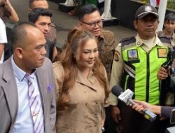 Datang ke KPK, Lisa Mariana Bilang Begini Soal Kasus Korupsi Bank BJB