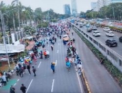 Massa Buruh Mulai Padati DPR RI, Polisi Tutup Arus Lalu Lintas Jalan Gatot Subroto