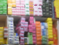 Penjualan Obat Cacing Melonjak di Apotek Kota Bekasi