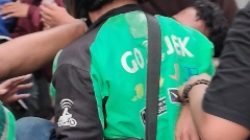 Aksi Unjuk Rasa di Mako Brimob Memanas, Massa Berjatuhan