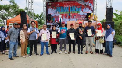 Ratusan Warga Medansatria Mulai Terima Sertipikat PTSL