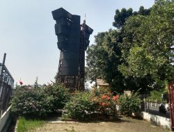 Pemkot Didesak Segera Perbaiki Monumen Kali Bekasi
