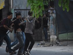 Polisi Tangkap 48 Penyerang Mapolres Metro Bekasi Kota