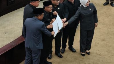 Kabar Gembira! DPRD dan Pemkot Bekasi Sepakati Kenaikan Insentif Ketua RT/RW Plus Hibah Rp100 Juta