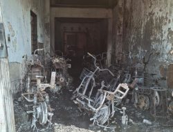 Kebakaran Melanda Toko Sepeda Listrik di Dukuh Zamrud Mustikajaya, Kerugian Capai Rp500 Juta