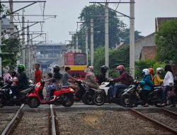 Aliansi Rakyat Miskin Kota Desak Pemkot Bekasi Segera Bangun Palang Pintu Kereta di Bulak Kapal dan Ampera