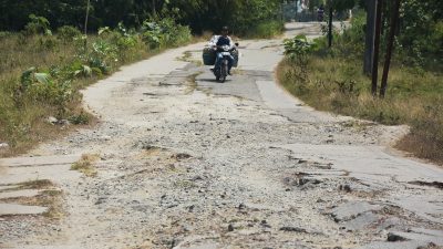 323,1 Km Jalan Kabupaten Bekasi Masih Rusak, Butuh Rp4 Triliun Tuntaskan Perbaikan