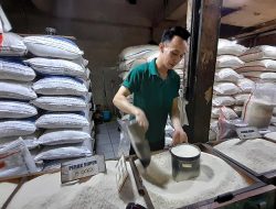 Stok Aman, Masyarakat Kabupaten Bekasi Diminta Tak “Panic Buying”