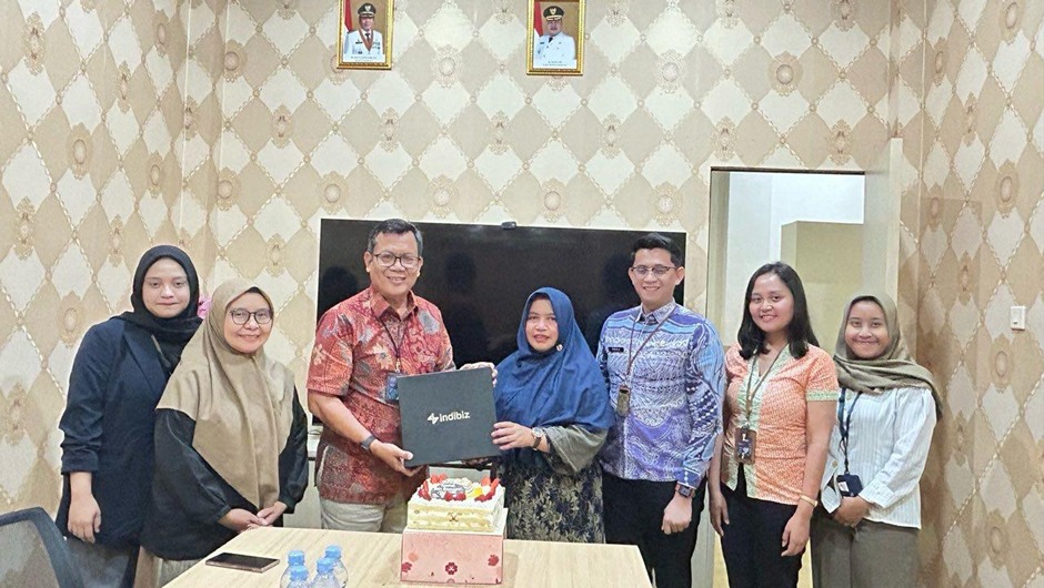 Peringati Hari Pelanggan Nasional, Telkom Indonesia Silaturahmi ke Bappeda Karawang