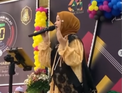 Perut Nissa Sabyan Saat Manggung Bikin Salfok, Hamil Anak Ayus?