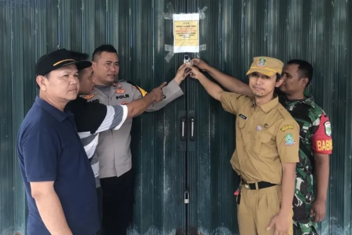 Tiga Toko Obat Ilegal di Mustikajaya Disegel