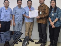 BPJS Ketenagakerjaan Bekasi Cifest Beri Penghargaan ke PT Indonesia TRC Industry