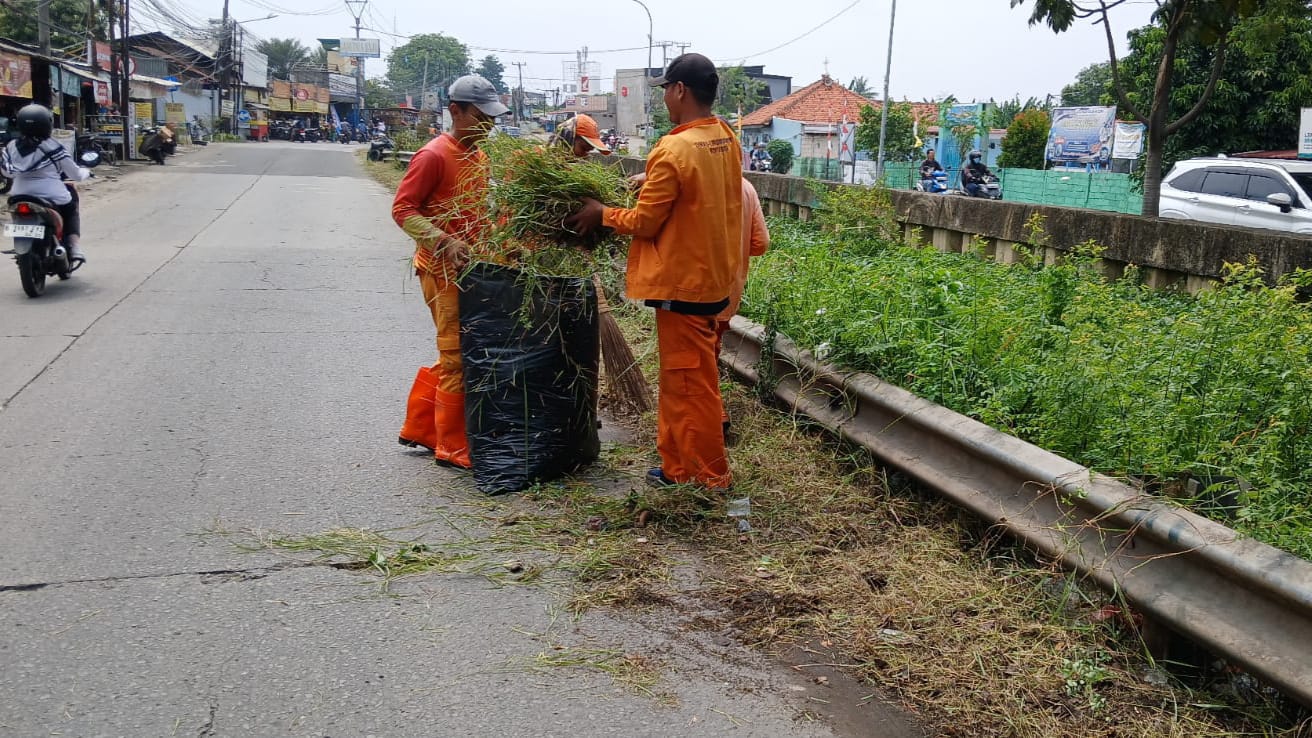 20 Pesapon Turun Tangan Bersihkan Lingkar Luar Utara