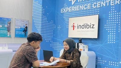 Hari Batik Nasional, ISE Telkom Bekasi Sambut Pelanggan dengan Nuansa Spesial