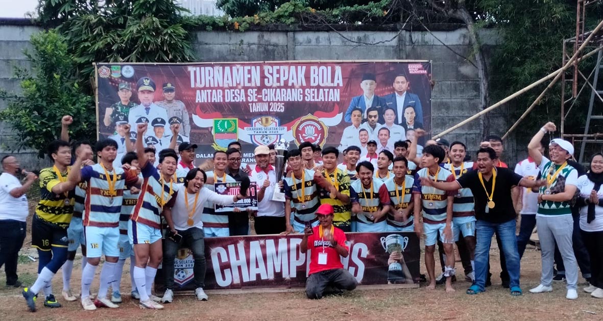 Tim Desa Serang Juara I Turnamen Sepak Bola Cikarang Selatan Cup 2025