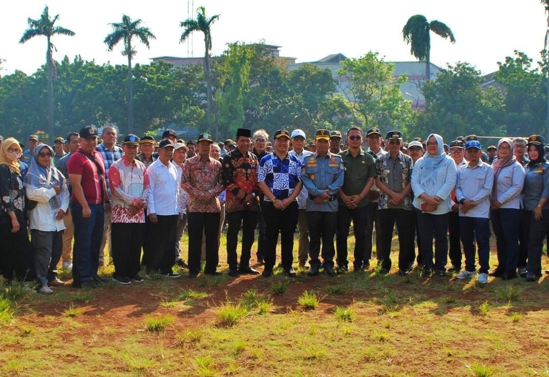 Apel Gabungan Satlinmas Bekasi Timur, Kasatpol PP Tekankan Pentingnya Tingkatkan Kinerja