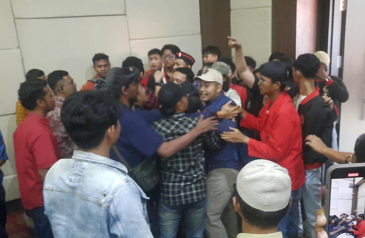 Konfercab PA GMNI Kota Bekasi Ricuh