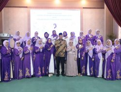 Pelantikan Pengurus Wanita Muslimah Indonesia, Wiwiek Hargono Terima Citra Istakarya Nusantara 2025