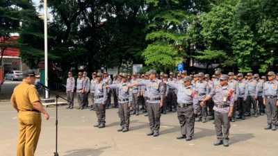 Ratusan Anggota Linmas Bekasi Selatan Asah Kemampuan Baris Berbaris