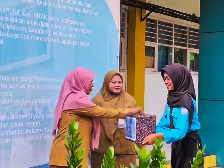 Gerakan Donasi Rp1.000 per Hari Sudah Diterapkan Sekolah Negeri di Bekasi