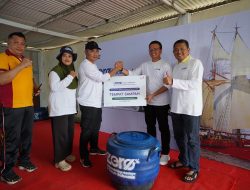 Telkom Kumpulkan 1,4 Ton Sampah dalam Kegiatan Aksi Bersih Pantai