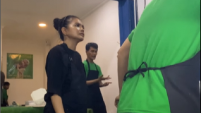 Baru Buka Usaha, Langsung Dipalak Preman! Karina Ranau Ngamuk di Depan Umum