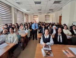 Mengampu Mata Kuliah Perbandingan Hukum dan Penerapan Hukum Materiil dan Formil Pidana