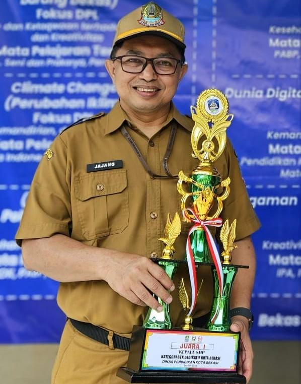 Berkat Program “27 Voice”, Jajang Raih Predikat Kepala Sekolah Berdedikasi