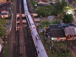 Evakuasi Kereta Purwojaya Anjlok di Kedungwaringin Bekasi Tuntas dalam 12 Jam