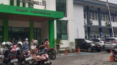 Diduga Selewengkan Dana BOS Modus Palsukan Rekening Koran, Operator Sekolah Dilaporkan ke Disdik Kota Bekasi