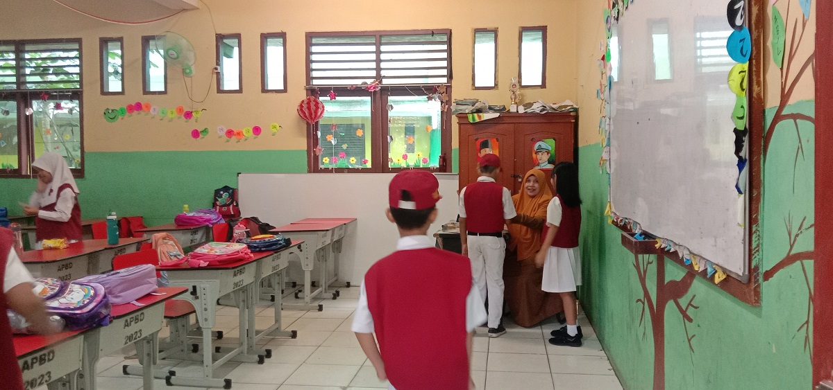 Bahasa Inggris Jadi Mata Pelajaran Wajib SD Mulai 2027, Kemendikdasmen Siapkan Pelatihan Guru