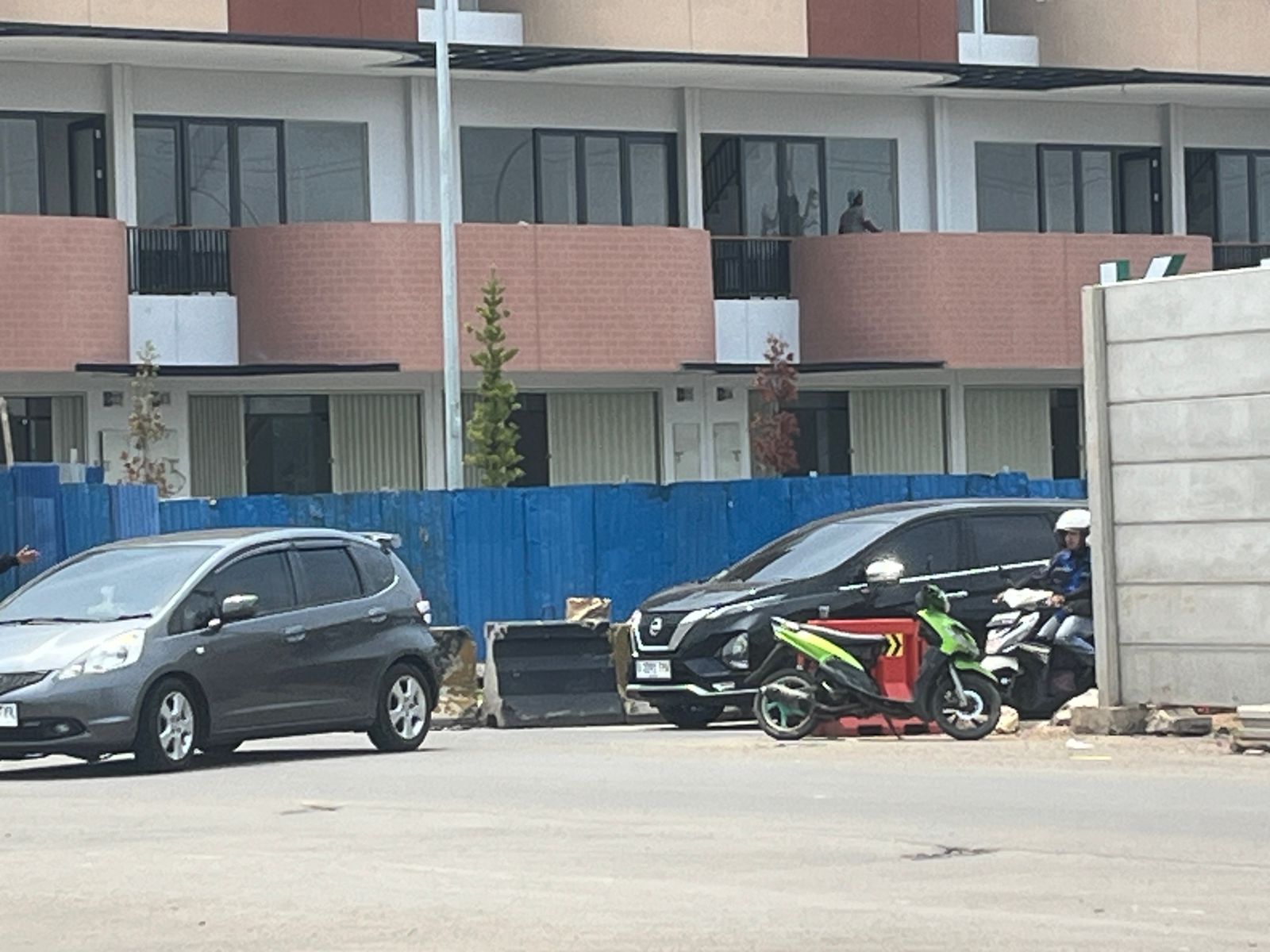 Warga Harapan Indah Kecewa Perubahan Akses Jalan, Tuding Tindakan Pengembang Tanpa Sosialisasi