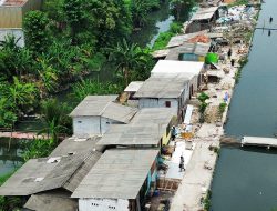Pemkab Bekasi Libatkan Swasta Hijaukan Lahan Bekas Gusuran di Bantaran Kali