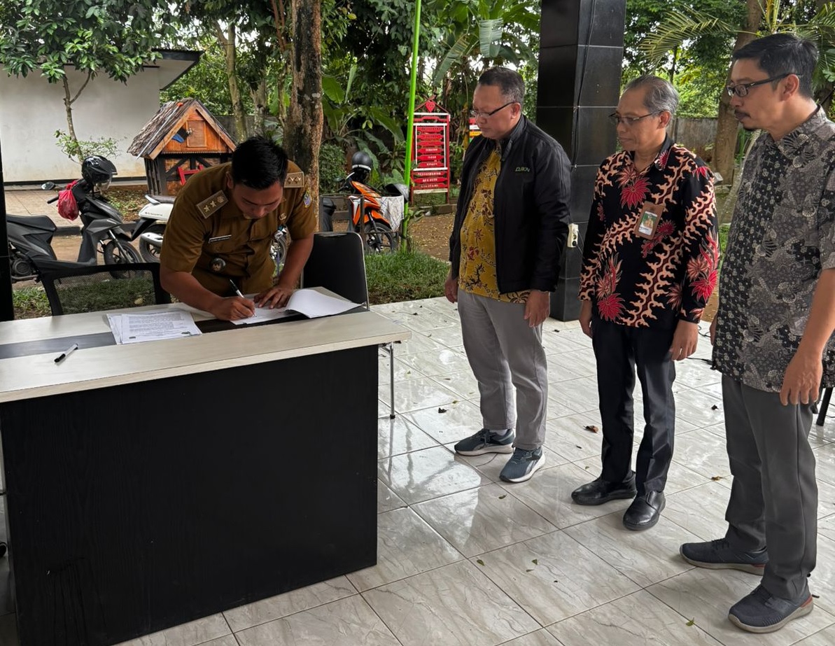 Pinjam Pakai Aset Negara, DJKN Serahkan Properti Eks BPPN ke Desa Cibening