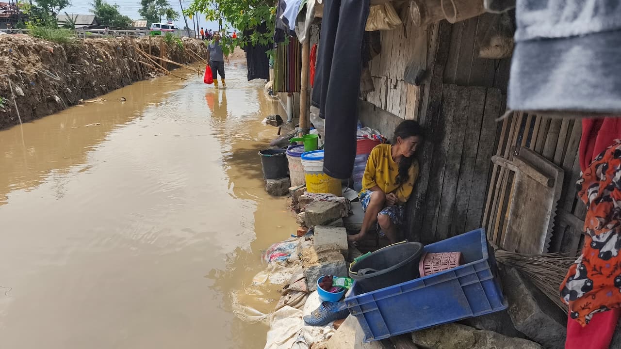 Bupati Bekasi Ingatkan Warga Miliki SHM untuk Dapatkan Bantuan Rutilahu