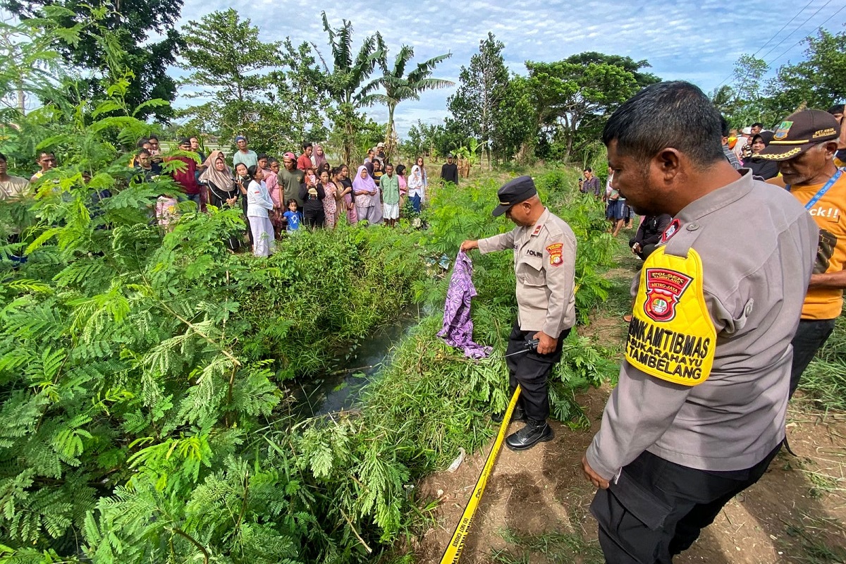Wanita Paruh Baya Ditemukan Tewas Mengambang di Kali Balong Jaer Sukatani, Keluarga Tolak Autopsi