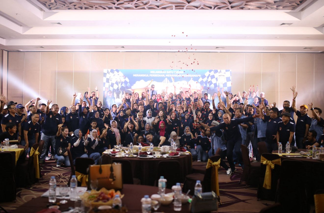 Anniversary ke-7th ID42NER Chapter Bekasi: Berbagi Kebahagiaan dengan Anak Yatim-Piatu dan Dhuafa