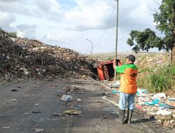 Gunungan Sampah TPST Bantargebang Longsor Lagi, Warga Khawatir Bencana Berulang saat Musim Hujan