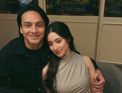 Live Game Jadi Bukti Balikan? Momen Panik Jefri Nichol Saat Ditelepon Ameera Khan Jadi Sorotan