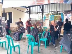 Polsek Bekasi Utara Semarakkan Hari Pahlawan dengan Cukur Rambut Gratis