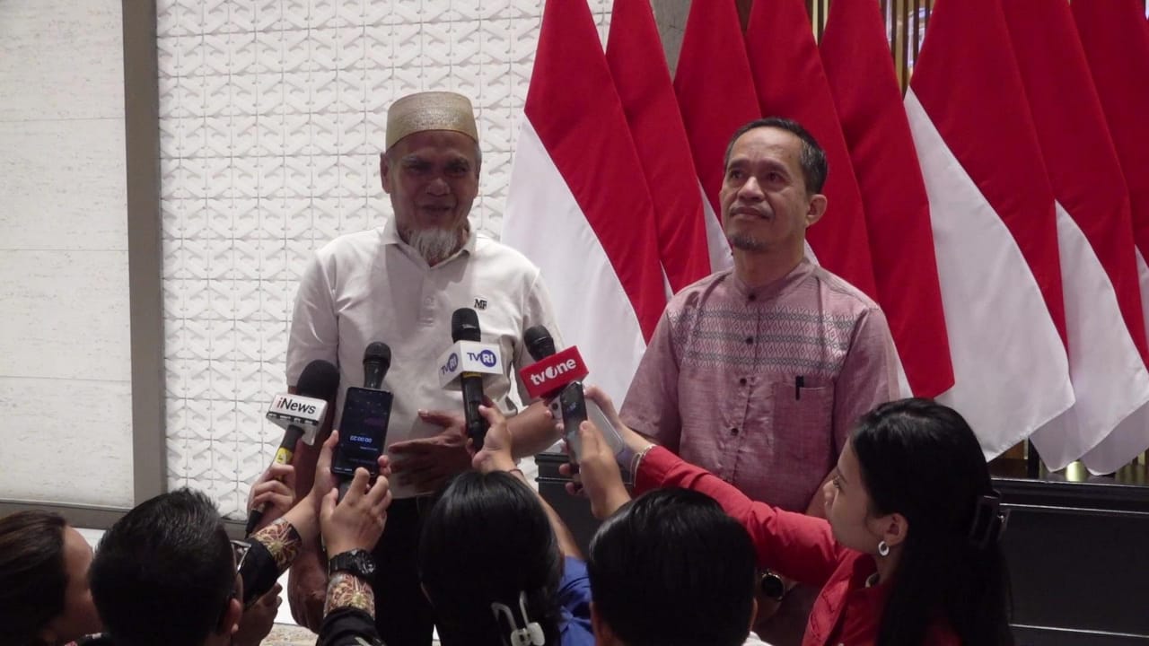 Nama Baik Dipulihkan Presiden, Dua Guru Luwu Utara Ucapkan Terima Kasih kepada Prabowo
