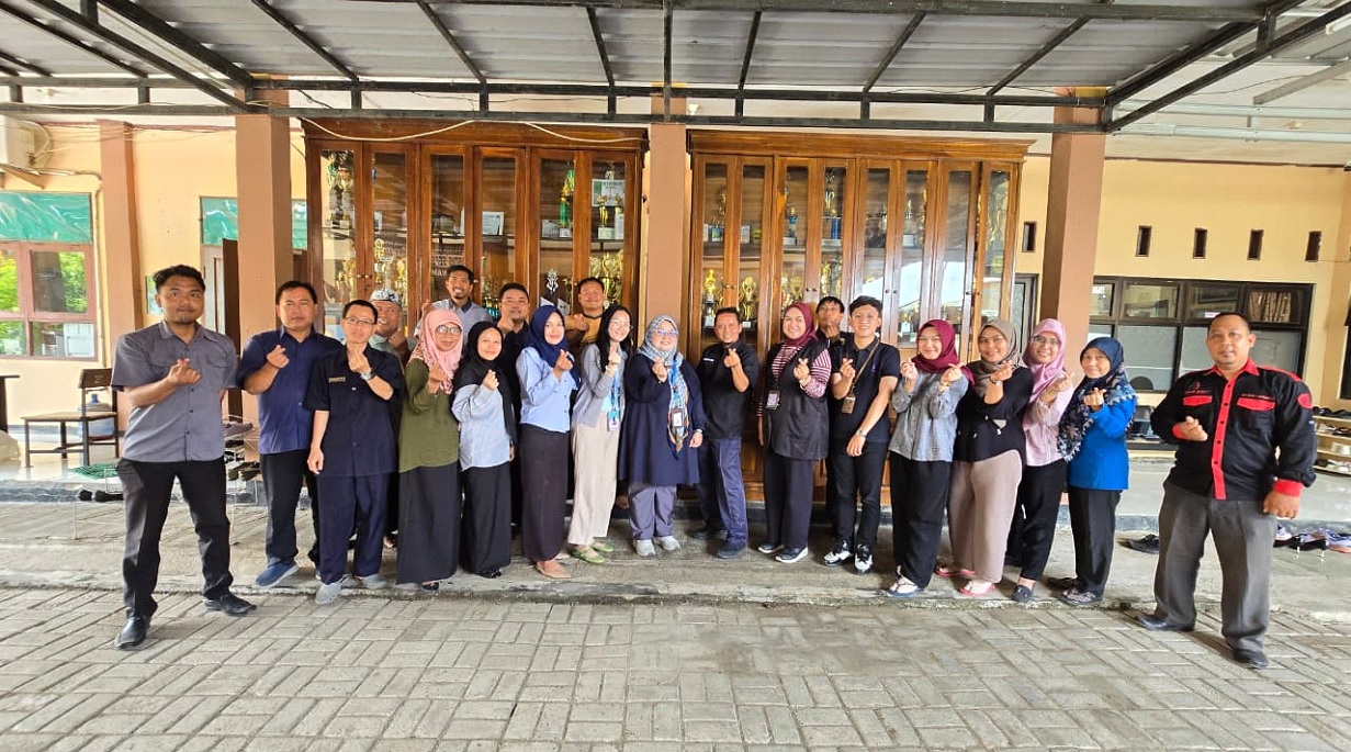 SMKN 1 Rawamerta Karawang Wujudkan Sekolah Digital Melalui Bimtek Pijar Sekolah by Telkom Indonesia