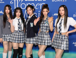 Seluruh Member NewJeans Putuskan Kembali ke ADOR Setelah Konflik Panjang