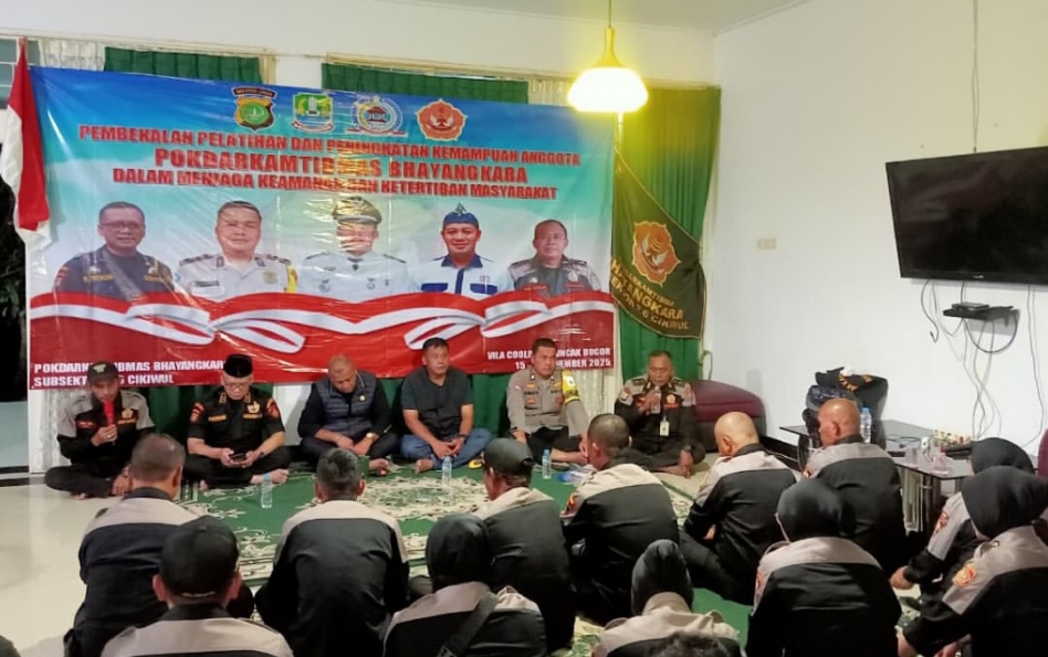 Puluhan Anggota Pokdar Cikiwul Dapat Pelatihan Intensif Jaga Kamtibmas